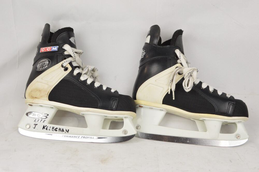 CCM Tacks 152 Men’s Ice Hockey Skates Size 7 / 40.5 Sports Equipment Gear